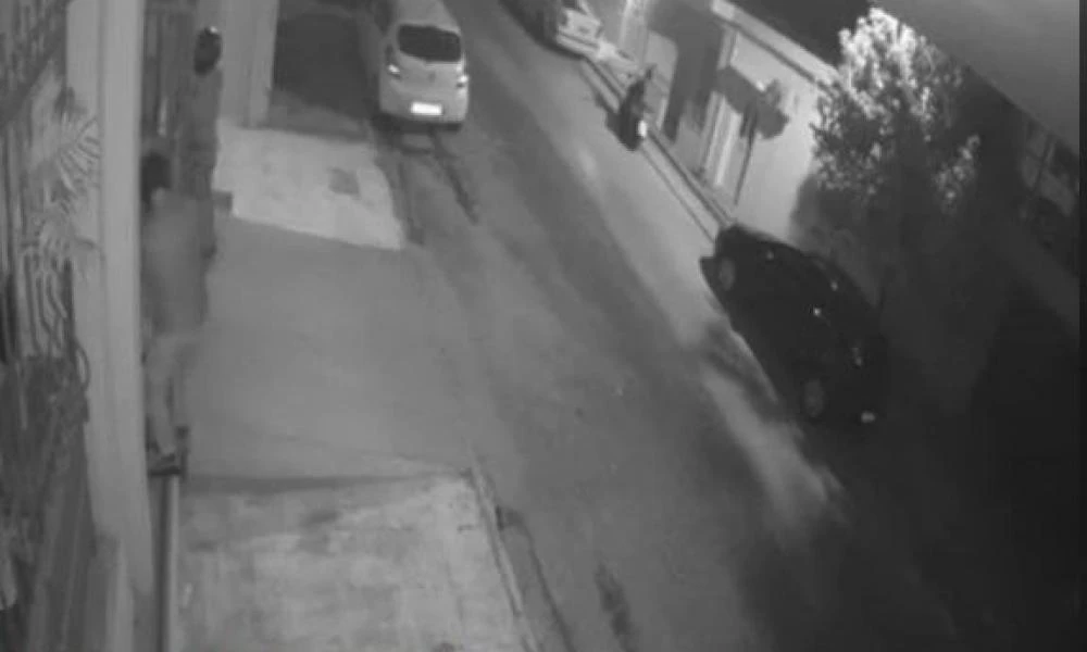 Έκλεψαν μοτοσικλέτα από πιλοτή πολυκατοικίας στην Αγία Βαρβάρα (βίντεο)